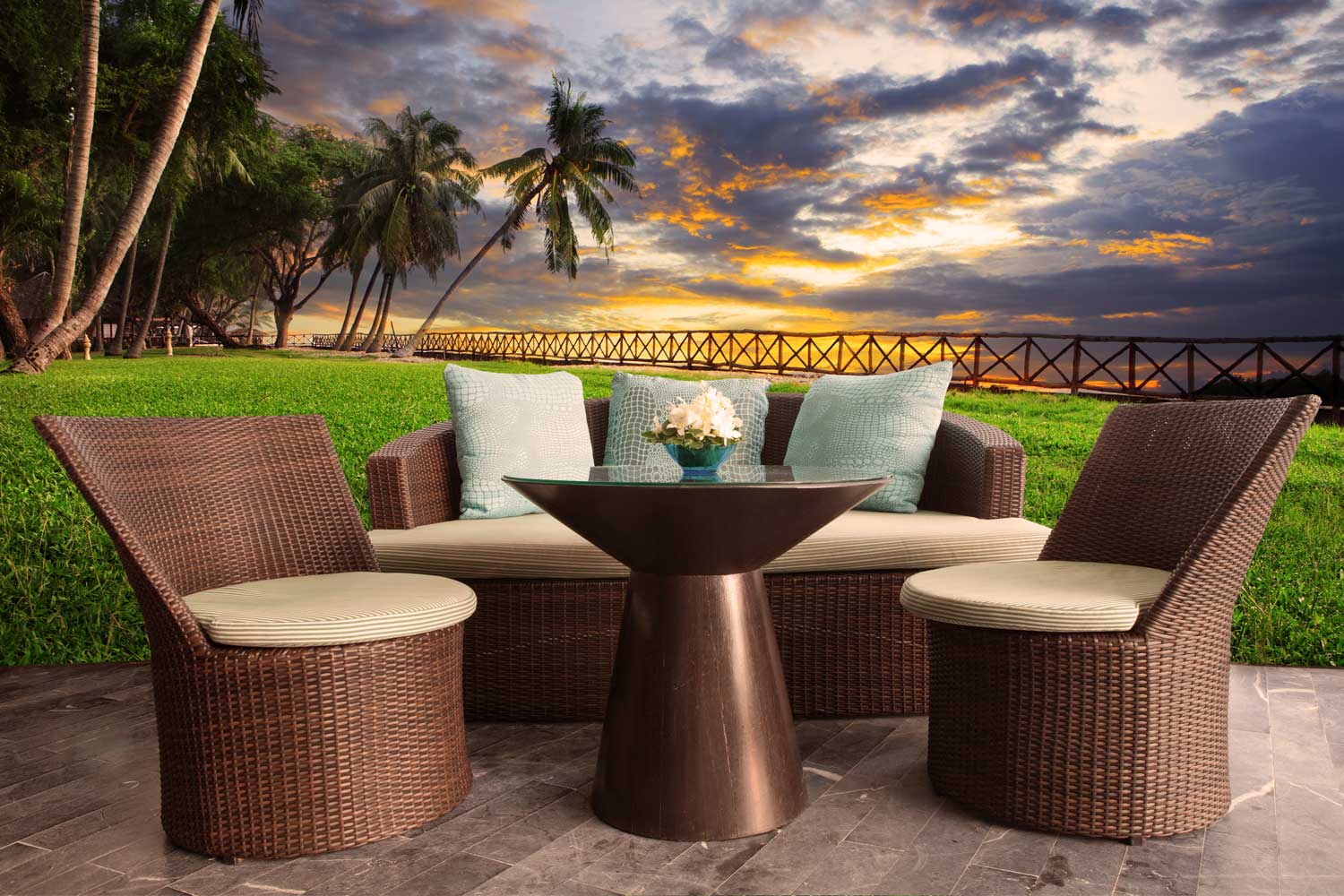 Mientre Outdoor Furniture